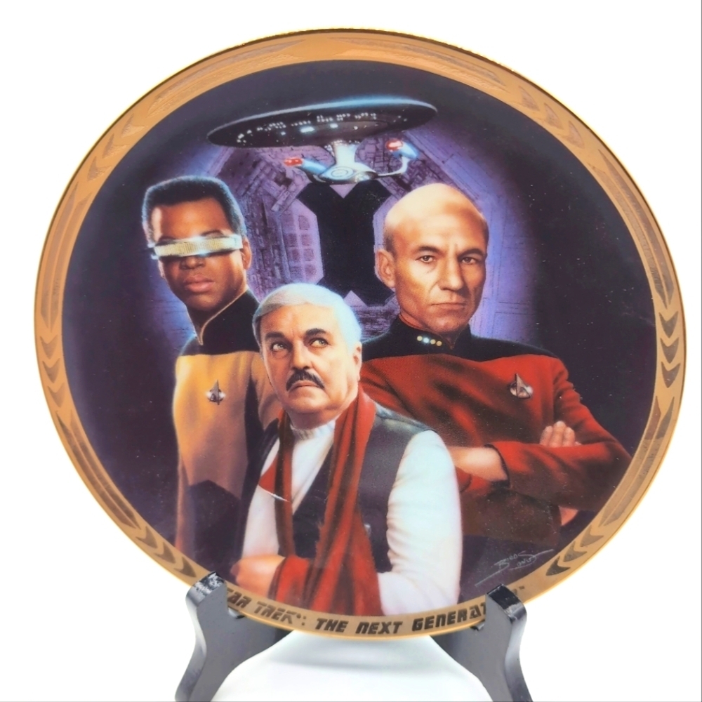 Star Trek: The Next Generation Collectible Plate "Relics"  2681A